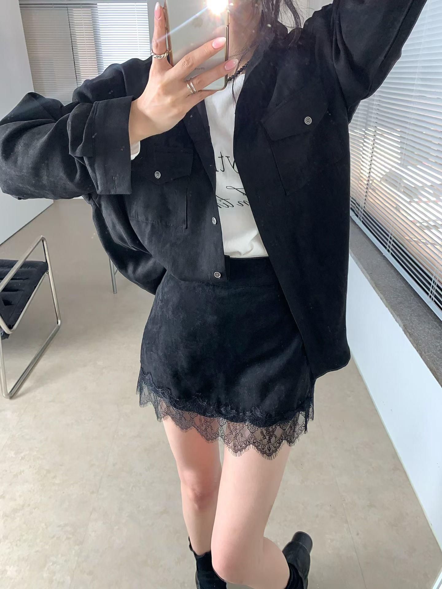 下擺蕾絲麂皮褲裙